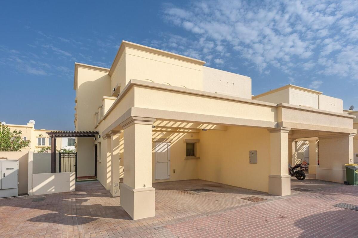 Villa Luxurious Spacious 3-bedroom With Private Pool At Springs 10 *