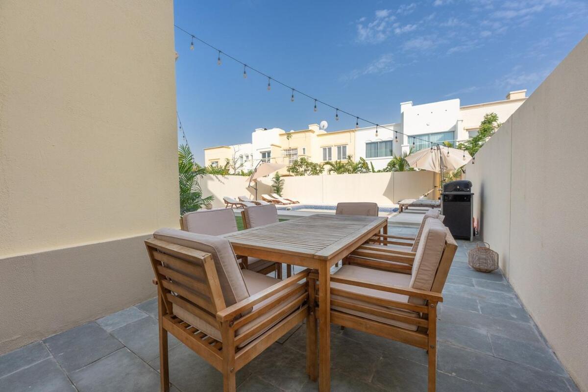 Luxurious Spacious 3-bedroom With Private Pool At Springs 10 Villa Dubai