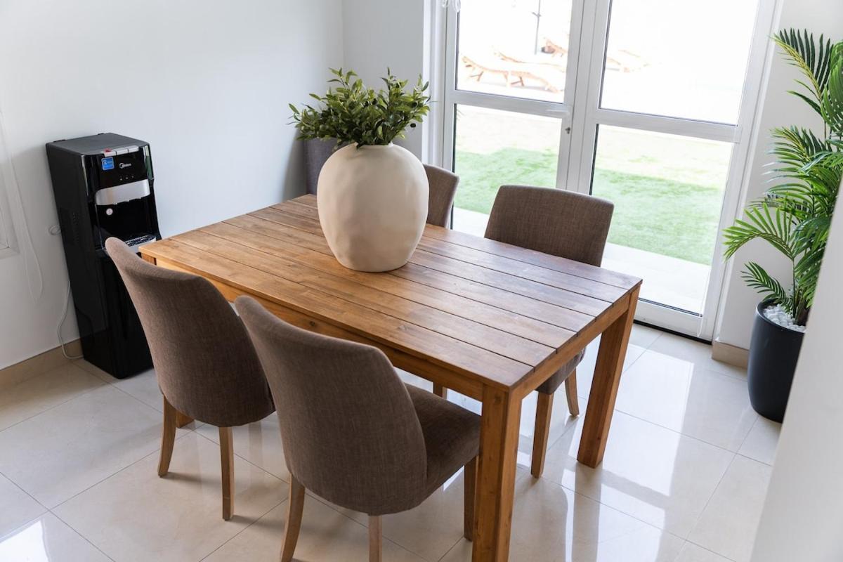 Luxurious Spacious 3-bedroom With Private Pool At Springs 10 Villa *